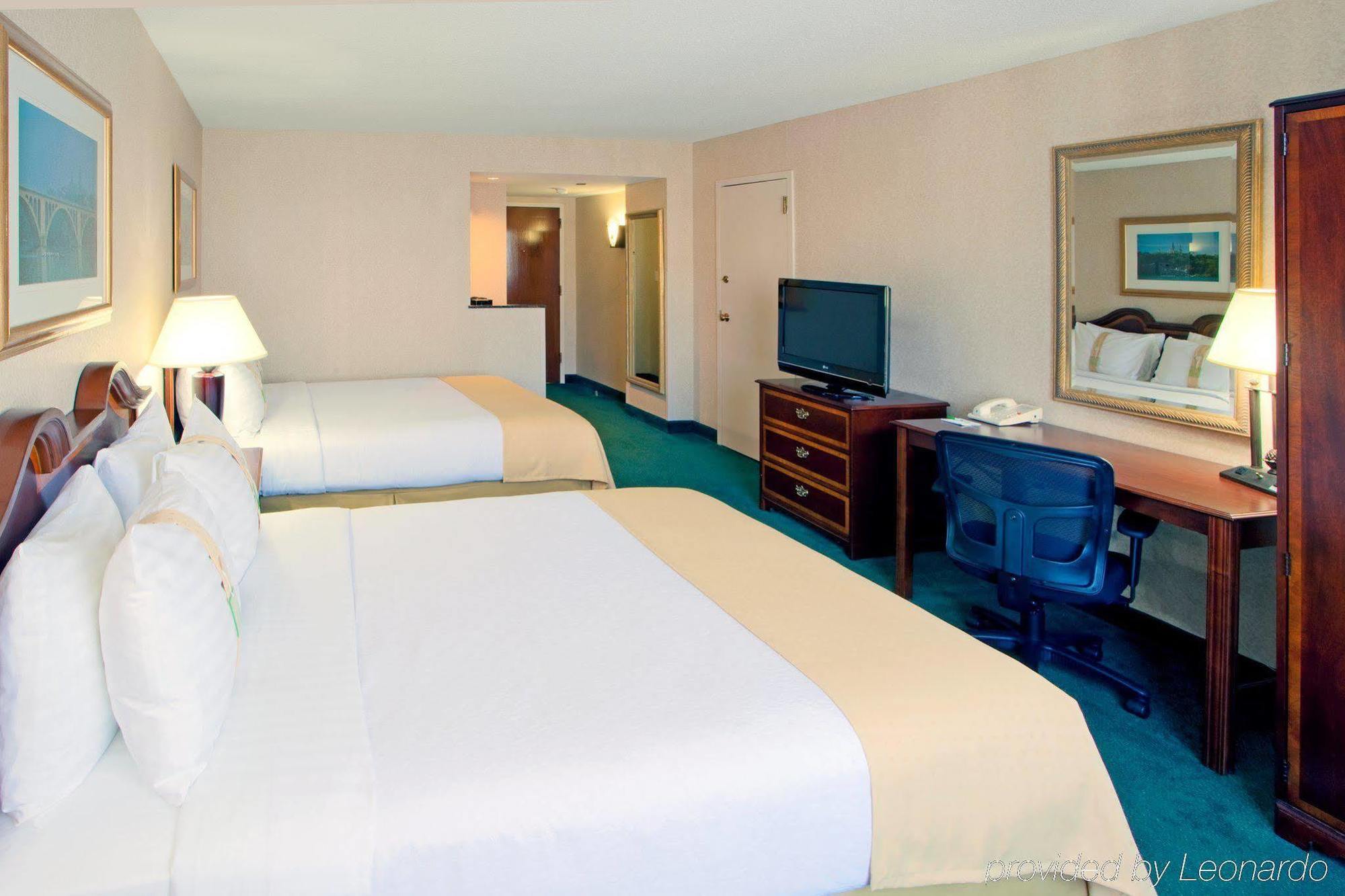 At Ballston By Ihg