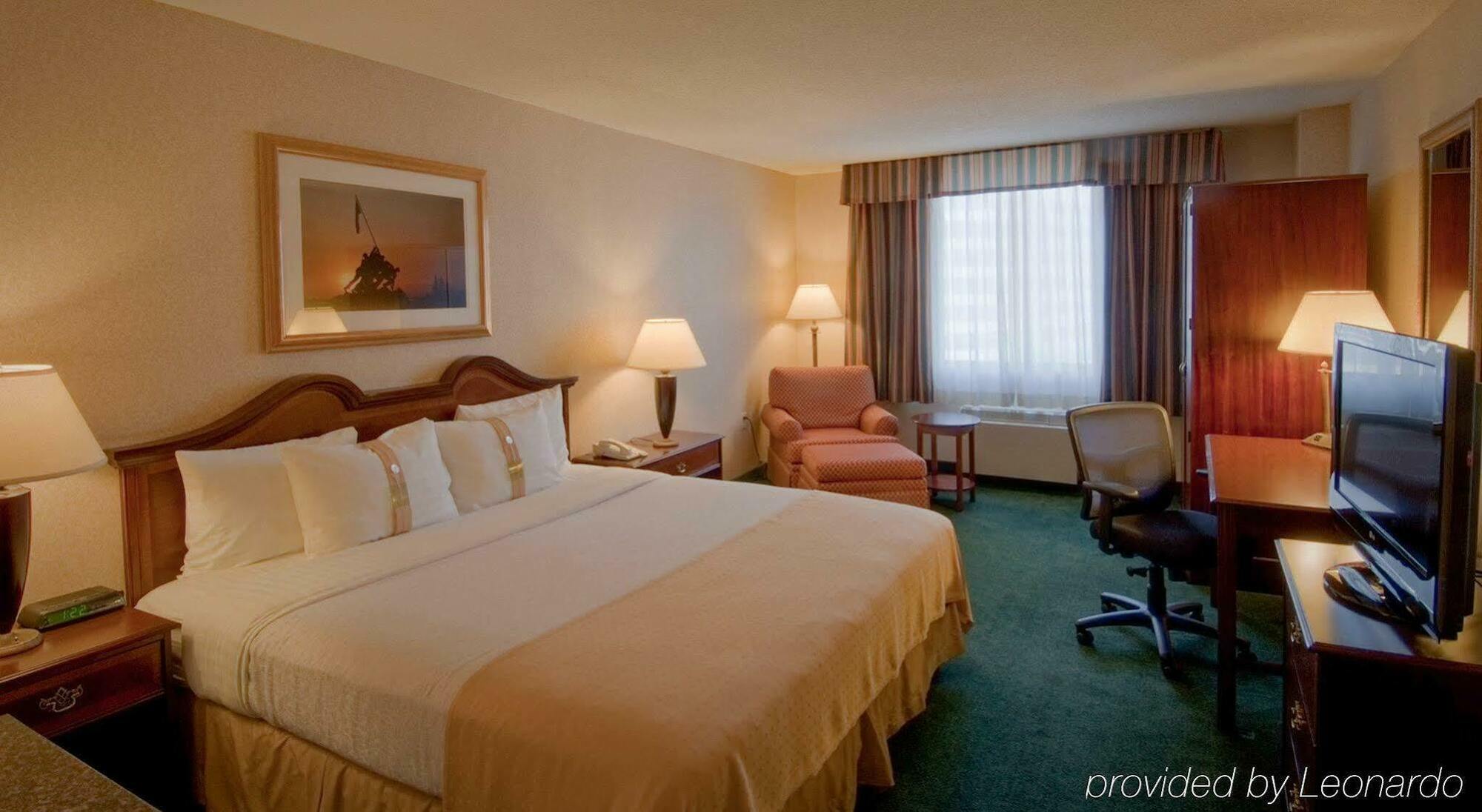 At Ballston By Ihg Arlington